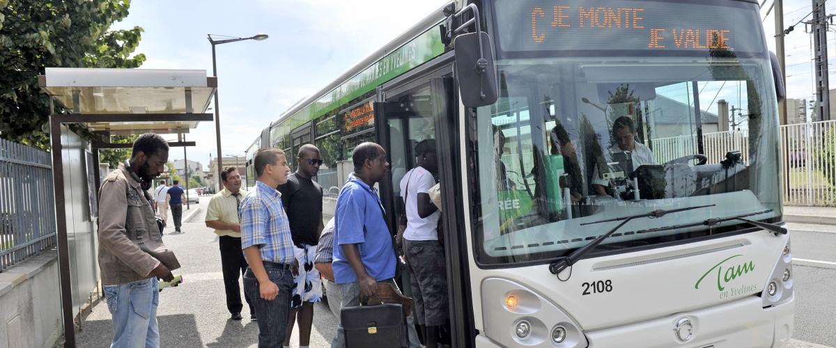 Un bus de Mantes-en-Yvelines en mobility